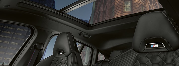 Interior view of the seats in the 2025 BMW X4 M